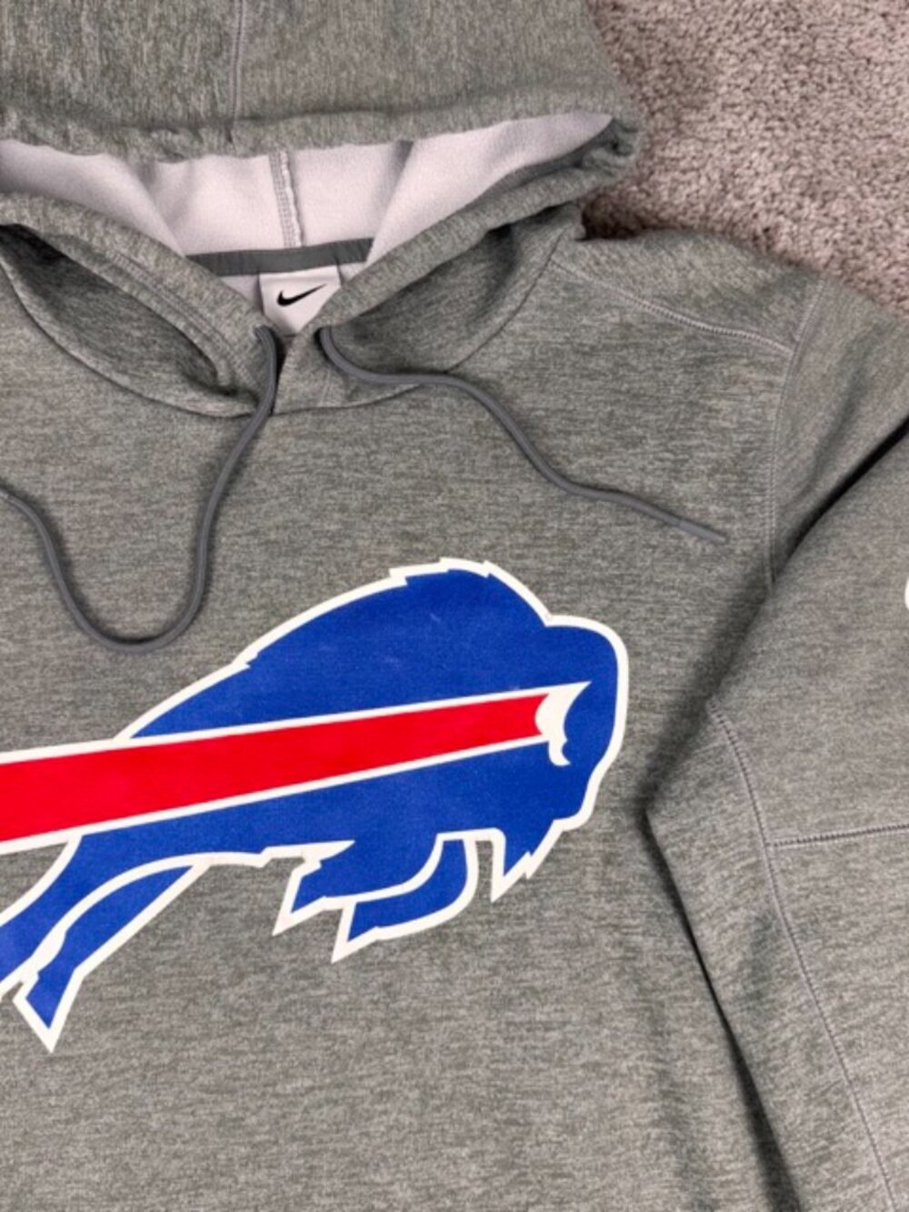 Buffalo Bills Nike Hoodie Men Small Dri-Fit Performance Sweatshirt Stretch NFL - Picture 3 of 10